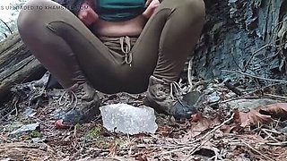 Nerdy Faery's Icy Outdoor Piss - Big Ass Canadian MILF with Glasses Peeing on Ice