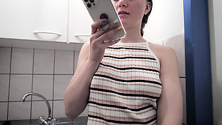 Behind the Scenes - Julia Maze