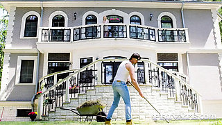 Anny Aurora Just Turned 18 Birthday Sex with Thomas Crown - Outdoor Public Creampie