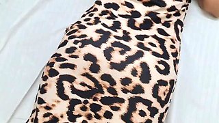 Valentine's Day Hotel Fuck: Nikitazenith Slaps Her Tight Pussy in Rough Desi Couple Sex