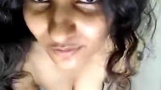 Insatiable Tamil Doll Bosoms Dikhayi Striptease Karke Fresh BOYFRIEND Ko TELEGRAM-@BossStuff01