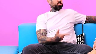 VALENTINE VIXEN TRAGANDO SEMEN