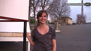 Lovely 18 Year Sandy Does Her First Nude Video Casting