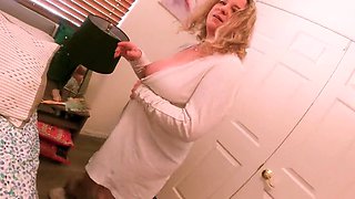 Stepson is going to slide inside stepmom's wet vag