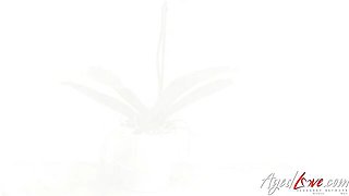 Guy's swingers video