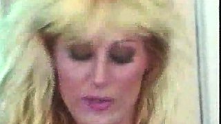 Crystal Gold masturbate