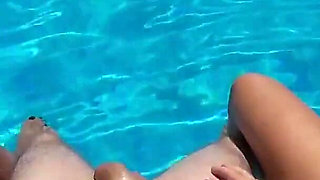 Katt Give a 5 Star Pool Service
