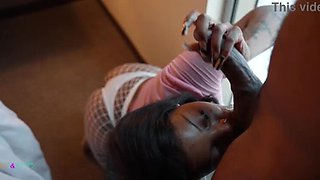 HoneyDipped Dc Gives a Wet Blowjob Before Hardcore Fucking