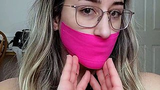 Cumshot amateur MILF suck and jerks dude in the bedroom