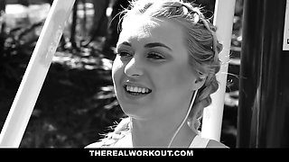 Wild fit blonde hooks up with a muscle stud