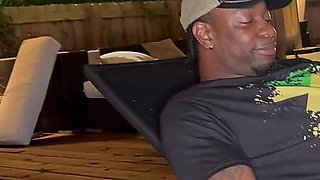 Evening Tinder Date Turns Into Midnight Romance