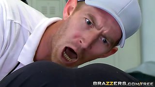 Brazzers - Big Tits in sports - Kagney Linn Karter and danny