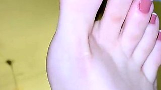 Flexible foot fetish masturbating with feet and hands