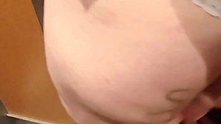LÉA LA CHIENNE LEATRAVCHIENNE DEFONCEE PAR MES VOISINS