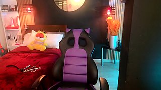 Brunette Solo Webcam Masturbation