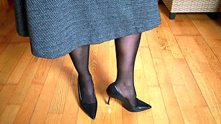 High Heels on Wooden Floor - Sharp Heel Clicks & Slow Walking Asmr