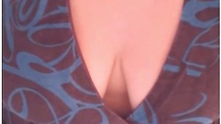 Goddess Pussy Peeing In The Toilet