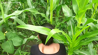 Jungal me sex kiya Zaara Bhabhi ne PART -1