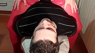 Aggressive Facesitting Punishment!