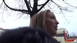 German Scout Blowjob: College Teen Kim Davis Takes Big Cock Cumshot