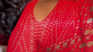 Juicy Cheeks in Red