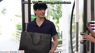 Cougar Hamster Seduces Man