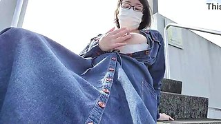 A married nymph fapping outdoors, attempting not to get caught.