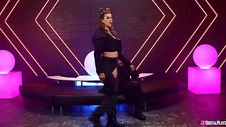 Alexis Fawx's Wild Bondage Passion Explodes in Sultry Heat