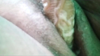 Sexy Filipina MILF Making Some Cream Before Bex