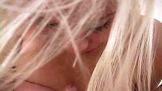 Celeste Tits & Hands