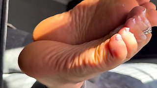 Hot amateur european foot and pantyhose fetish