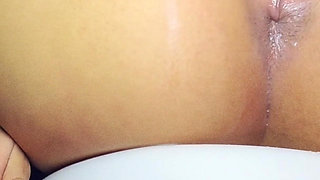 I Discover My Best Friend Bathing and I Don't Get Seduced to Give Me a Wild Fuck and End up Inside!