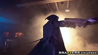 Brazzers - pornstars like it enormous - oversnatch a porn parody s