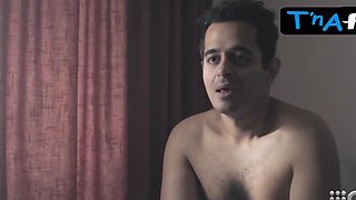 Loren Taylor Rump, Mammories Gig in The Moon Is Upside Down