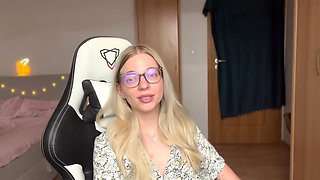 3 Types of Chastity Slaves
