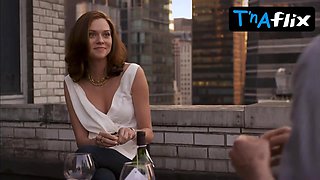 Hilarie Burton Glorious Gig in White Dog collar