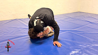 Kourtneyinked Wrestles Pathetic Guy