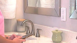 Interracial BBC Breeding: 18 Year Old Teen First Ever Creampie