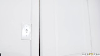 Prankster Gets a Pussy Sandwich: Interracial Threesome with Ebony Daya Knight, Blonde MILF Dee Williams and Jimmy Michaels