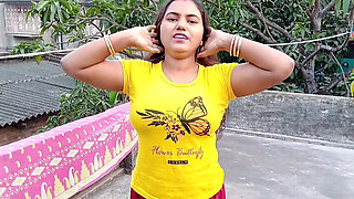 Xxx Marathi Maid Busty girl comes out of the bathroom naked after a prank by her stepbrother