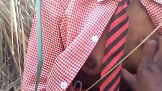 Desi Indian School Girl Jungle Sex Viral MMS - Hot Village Teen Hardcore Fucking