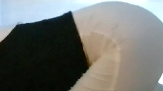 MILF with a Gorgeous Body Gives a Blowjob and Cums in Her Mouth