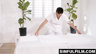 Monstrous orbs Reagan Foxx pummeled from the rear completes with gigantic cum-shot